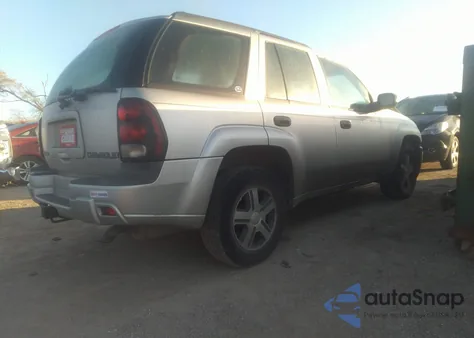 2004 Chevrolet Trailblazer Ls z USA, uszkodzony, nr VIN 1GNDT13SX42388111